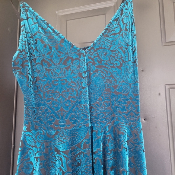 Blackmilk Teal Velvet Lace Asymmetrical Dress - Picture 6 of 7